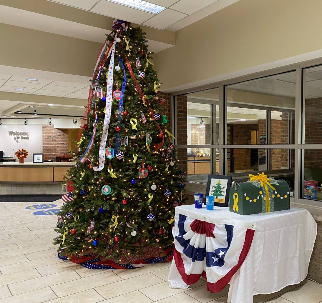 Cards for the troops tree in Rec Center shopped - Copy